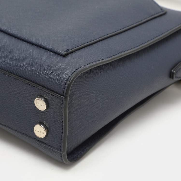 Pre Owned Dkny Blue Leather Bryant Crossbody Bag