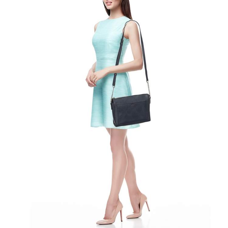 Pre Owned Dkny Blue Leather Bryant Crossbody Bag