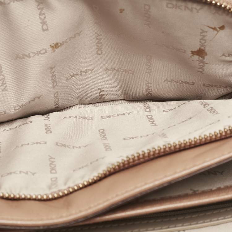 Pre Owned DKNY Brown Quilted Leather Allen Crossbody Bag