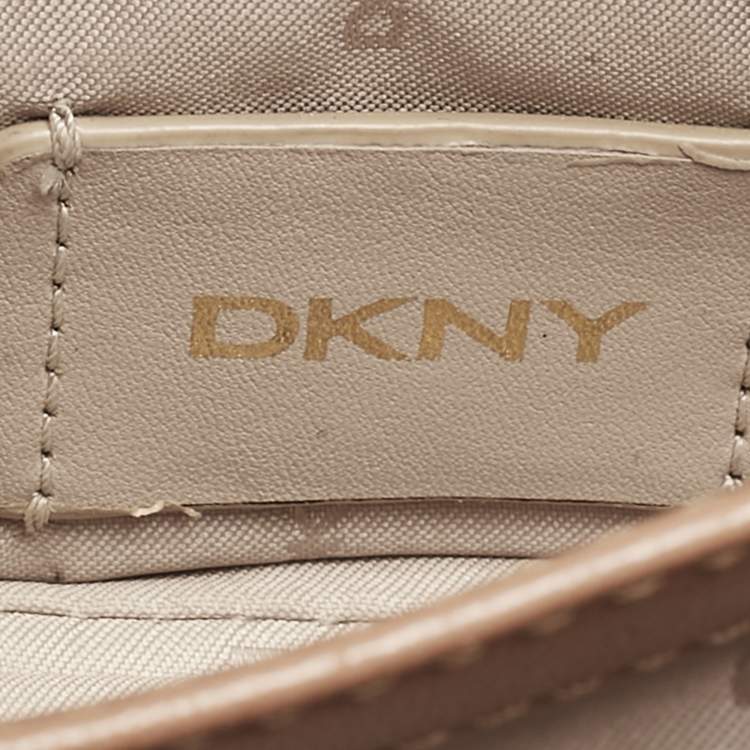Pre Owned DKNY Brown Quilted Leather Allen Crossbody Bag