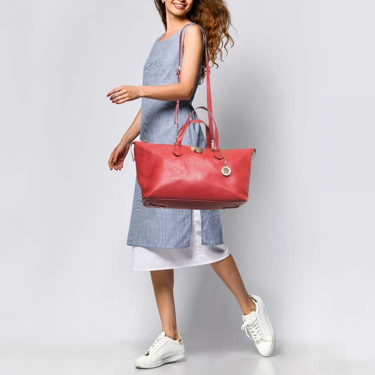Pre Owned Dkny Red Leather Top Zip Tote