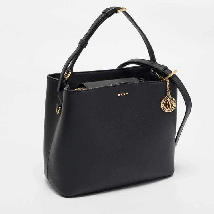 Pre Owned DKNY Black Leather Bryant Park Bucket Bag