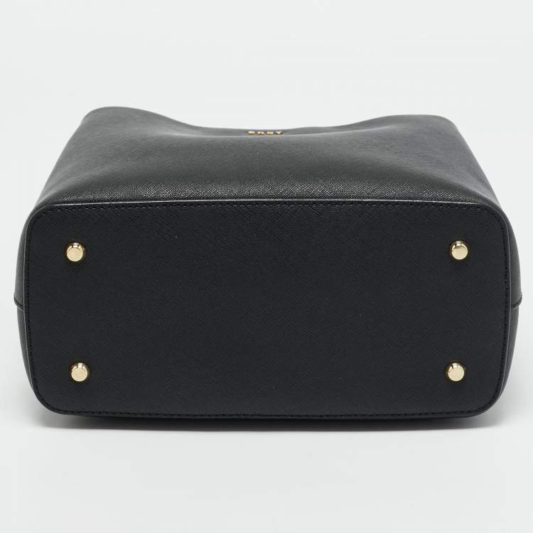 Pre Owned DKNY Black Leather Bryant Park Bucket Bag