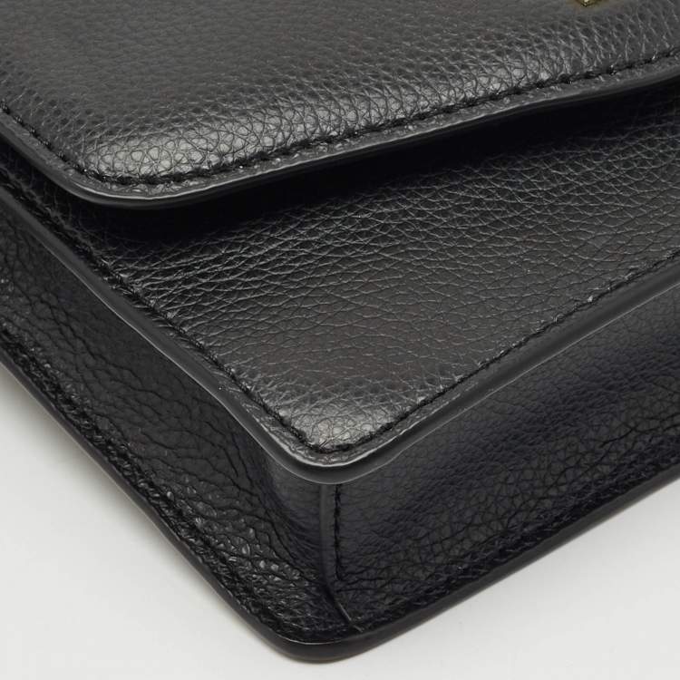 Pre Owned Dkny Black Leather Logo Flap Belt Bag
