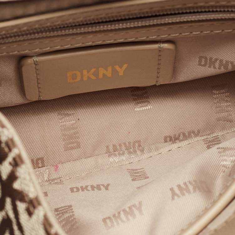 Pre Owned DKNY Beige Signature Canvas and Leather Valencia Shoulder Bag