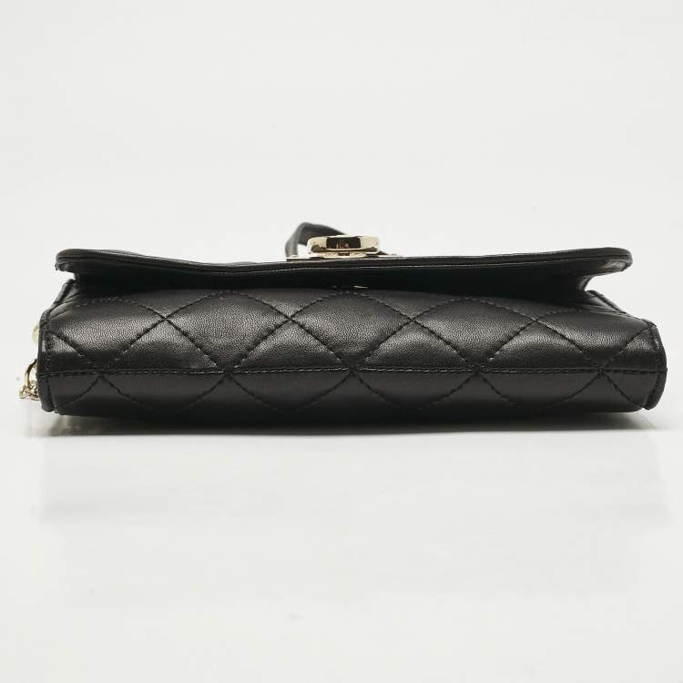 Pre Owned DKNY Black Quilted Leather Flap Chain Crossbody Bag