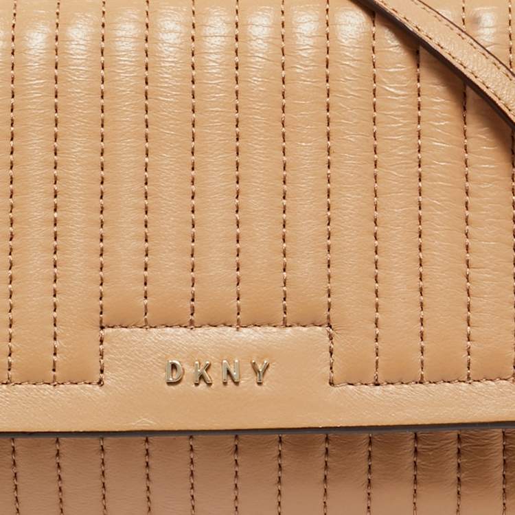 Pre Owned DKNY Beige Quilted Leather Gansevoort Crossbody Bag