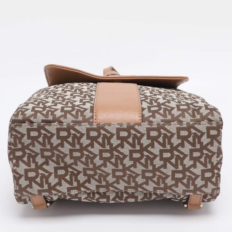 Pre Owned Dkny Beige Signature Canvas and Leather Backpack