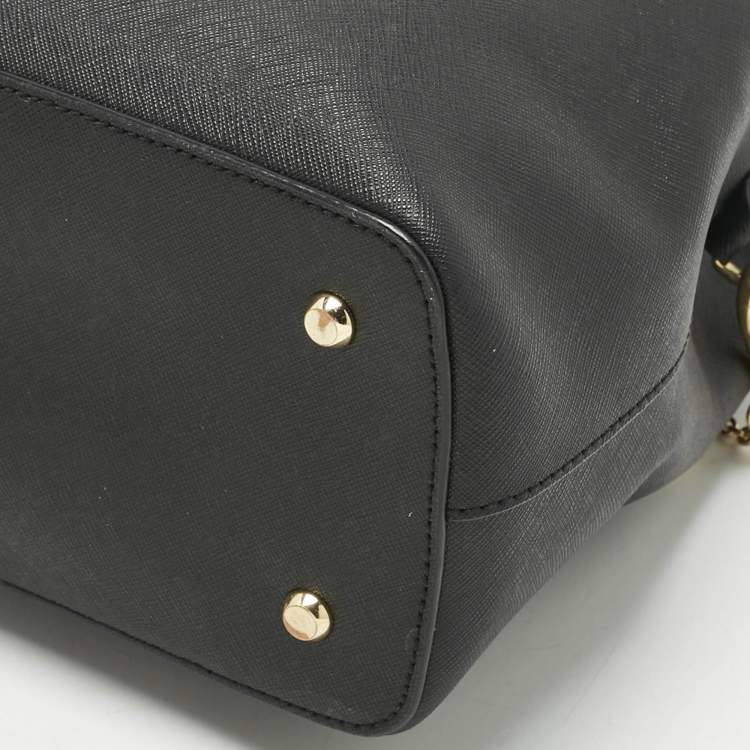 Pre Owned DKNY Black Leather Bryant Park Bucket Bag