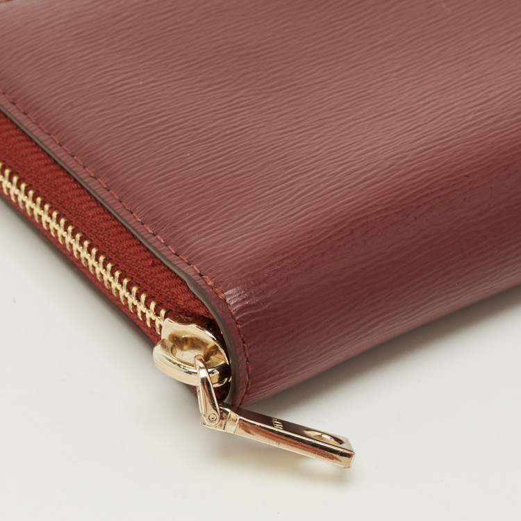 Pre Owned DKNY Burgundy Leather Bryant Zip Around Compact Wallet