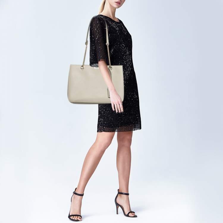 Pre Owned DKNY Light Beige Leather Bryant Park Chain Tote