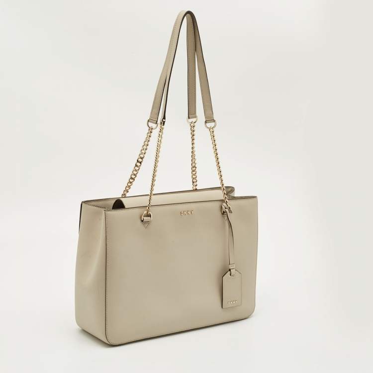 Pre Owned DKNY Light Beige Leather Bryant Park Chain Tote