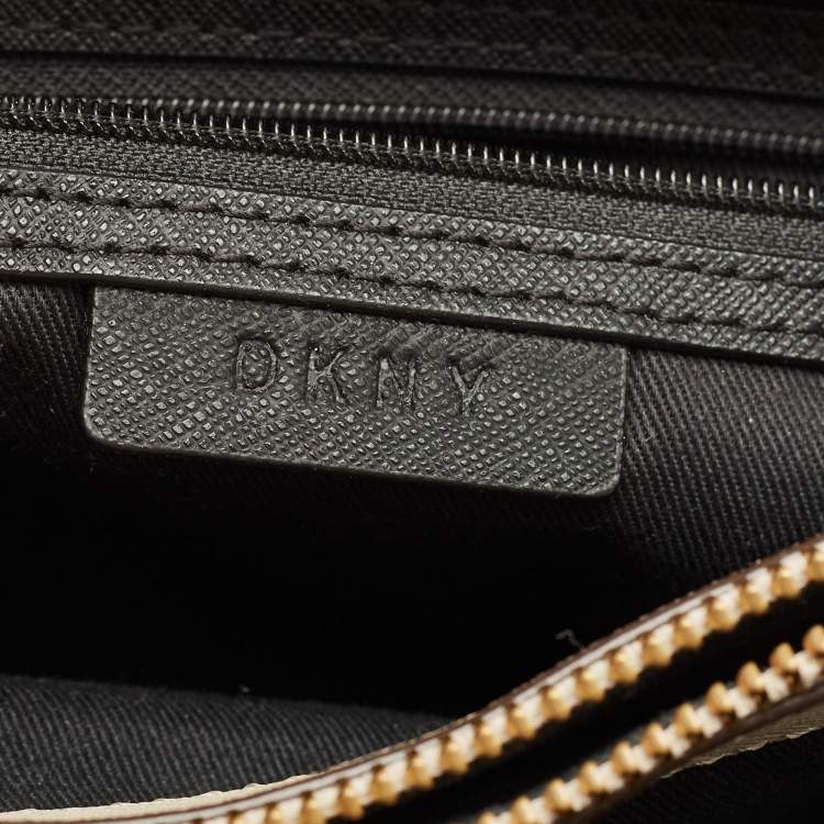 Pre Owned DKNY Light Beige Leather Bryant Park Chain Tote