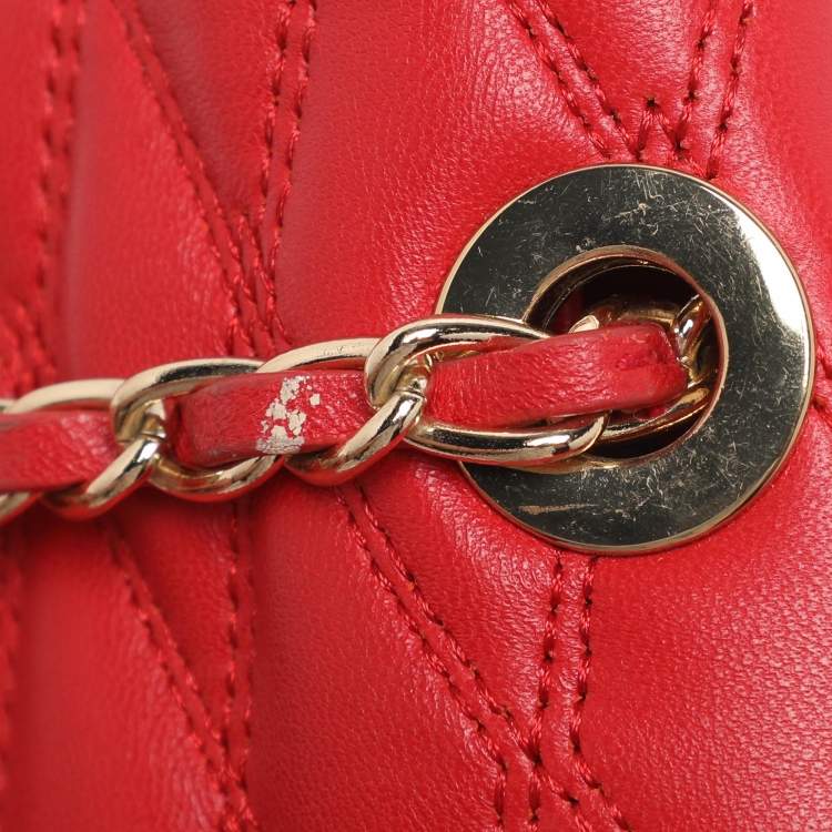 Pre Owned DKNY Red Quilted Leather Flap Chain Crossbody Bag