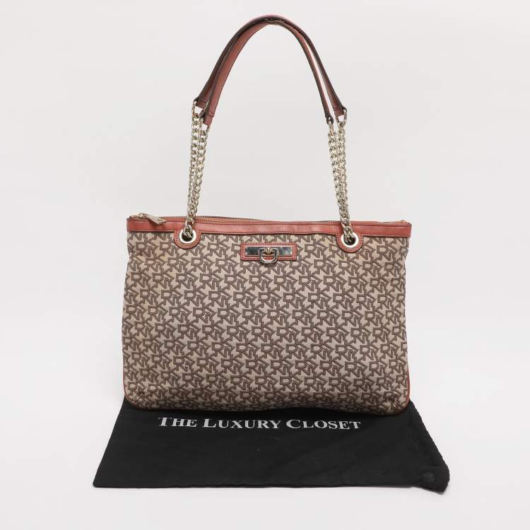 Pre Owned DKNY Brick Red/Beige Signature Coated Canvas And Leather Bryant Chain Shoulder Bag