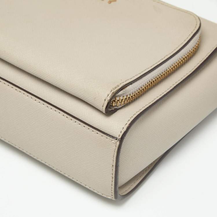 Pre Owned Dkny Light Grey Leather Bryant Park Pocket Crossbody Bag