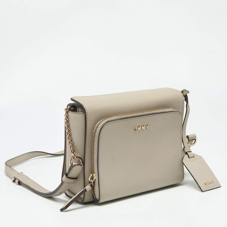 Pre Owned Dkny Light Grey Leather Bryant Park Pocket Crossbody Bag