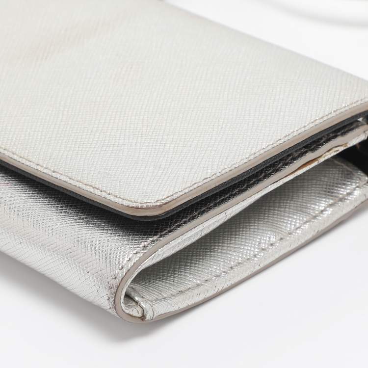 Pre Owned DKNY Flap Silver Leather Wallet On Chain