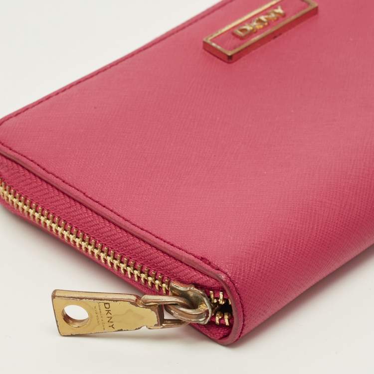 Pre Owned DKNY Pink Leather Logo Zip Continental Wallet