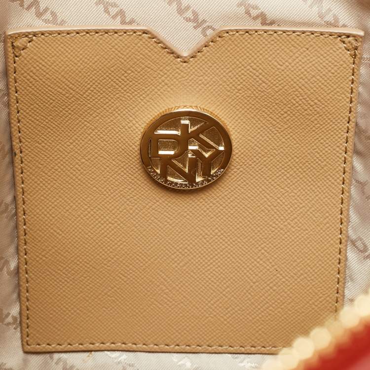 مملوكة مسبقًا حقيبة DKNY ساتشيل جلد برتقالي دوم