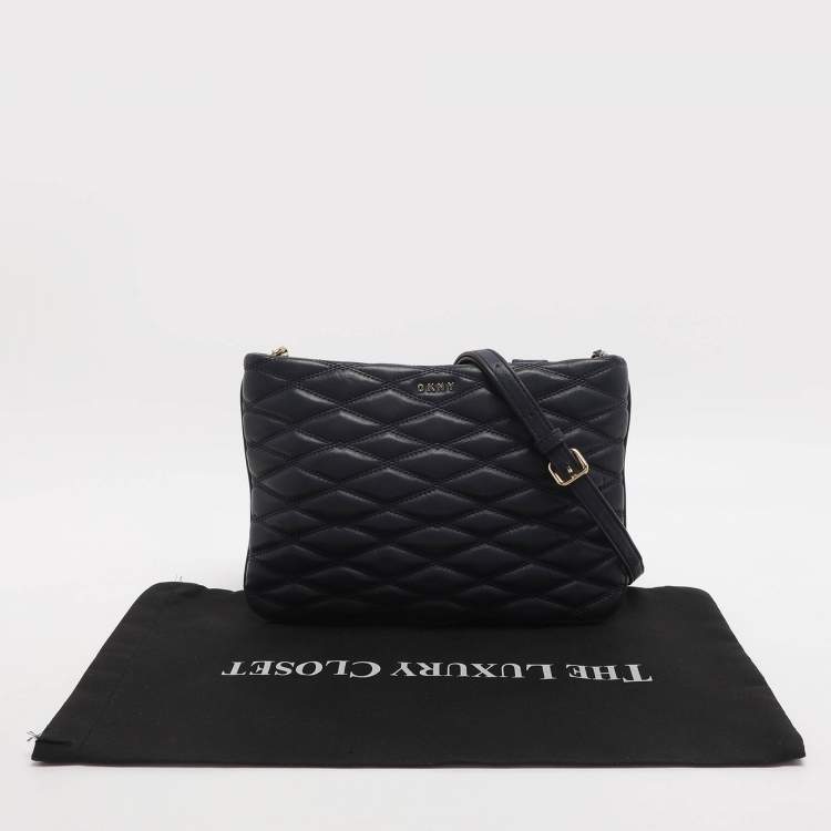 Pre Owned Dkny Navy Blue Quilted Leather Crossbody Bags