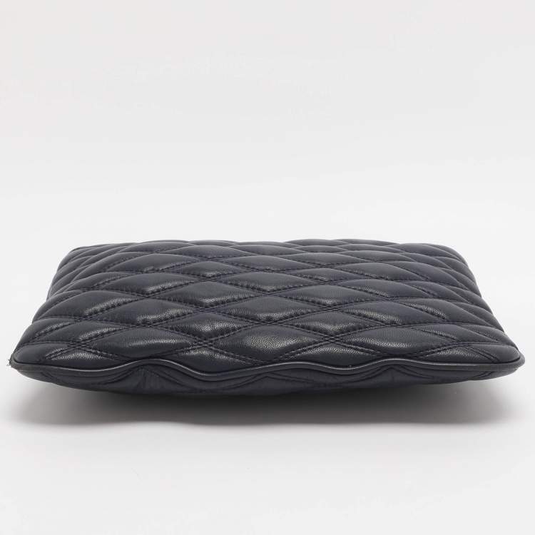 Pre Owned Dkny Navy Blue Quilted Leather Crossbody Bags