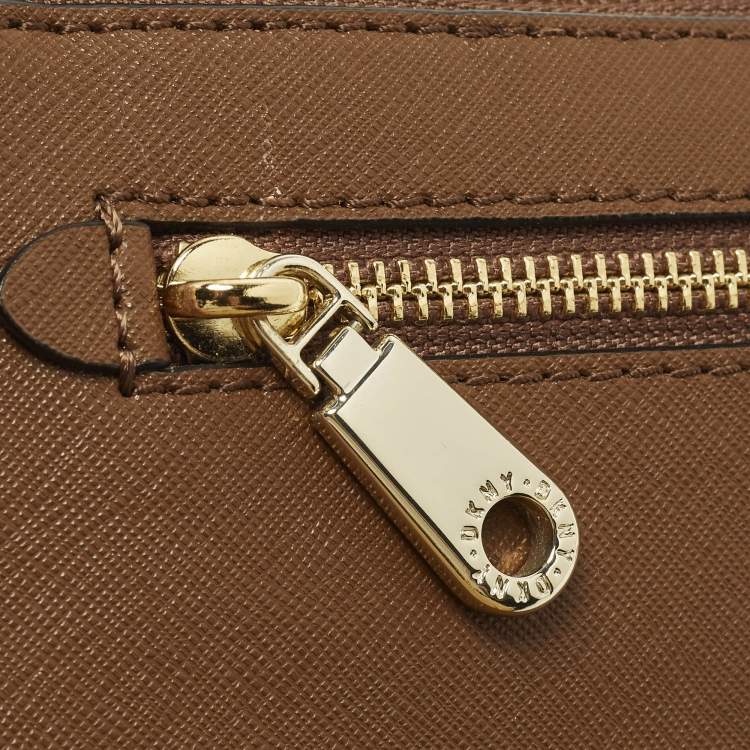 Pre Owned Dkny Zip Brown Leather Crossbody Bag