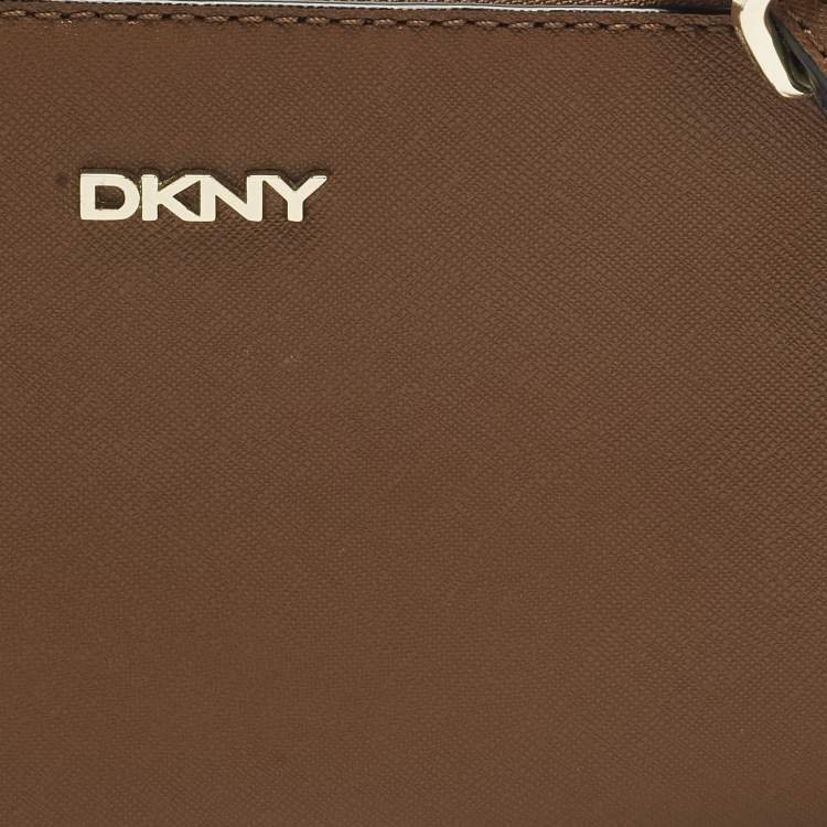 Pre Owned Dkny Zip Brown Leather Crossbody Bag