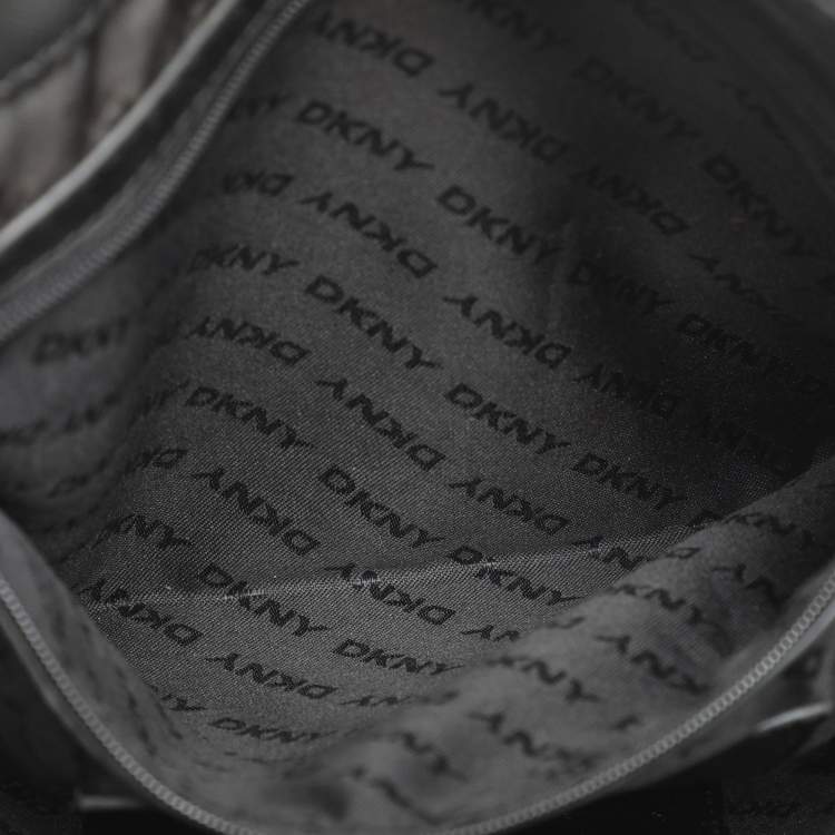 Pre Owned Dkny Bryant Beige/Black Signature Canvas and Leather Shoulder Bags