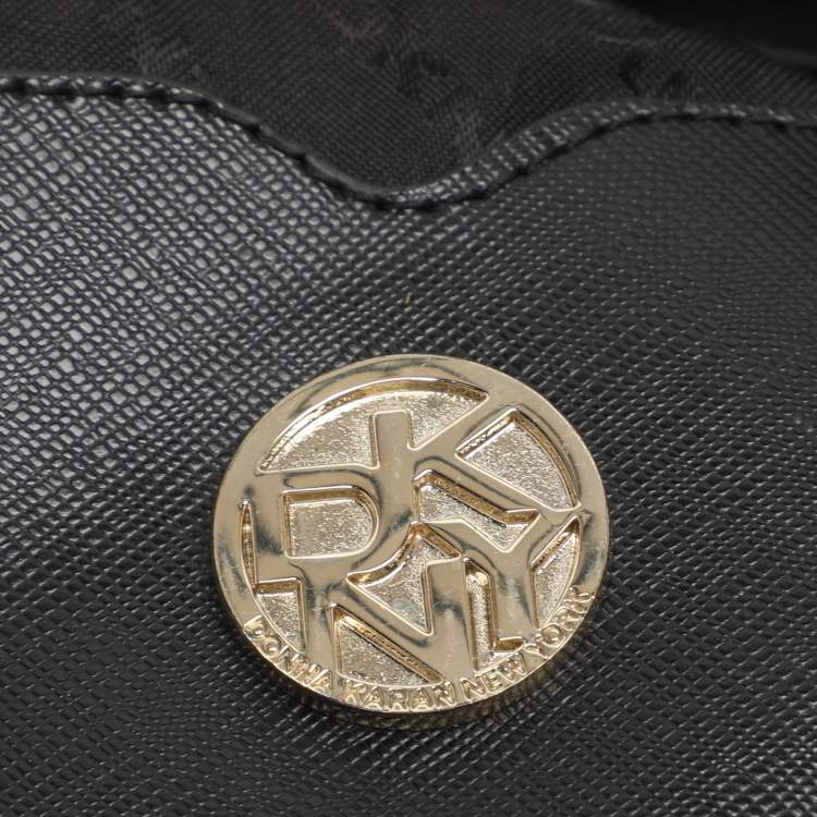 Pre Owned Dkny Bryant Beige/Black Signature Canvas and Leather Shoulder Bags