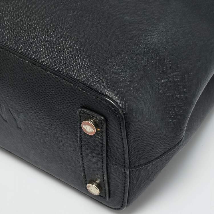 Pre Owned Dkny Bryant Park Black Leather Bucket Bag