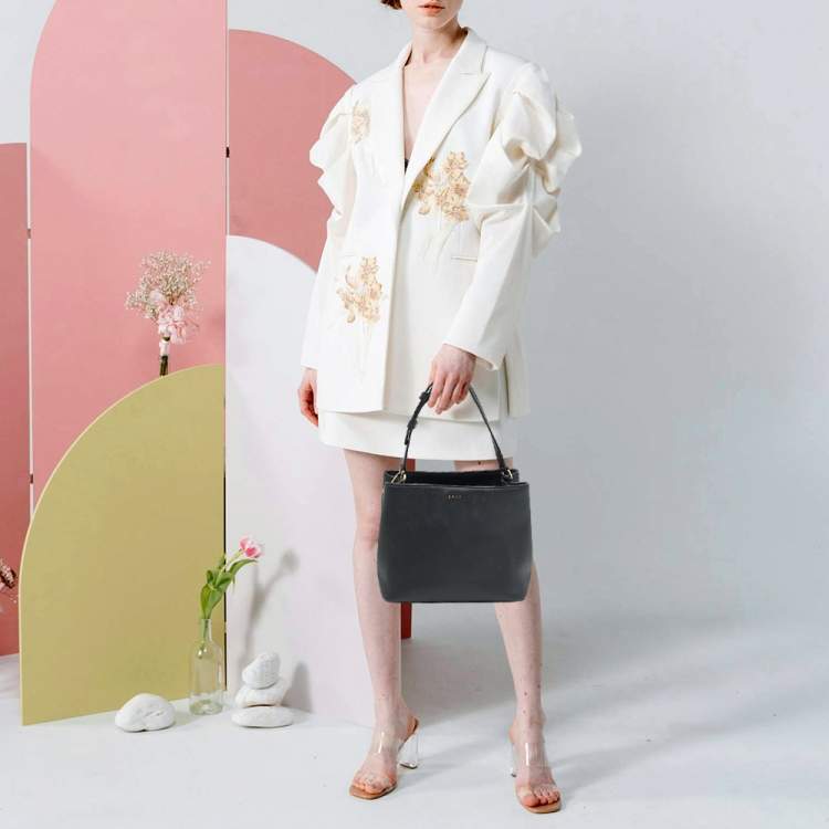 Pre Owned Dkny Bryant Park Black Leather Bucket Bag