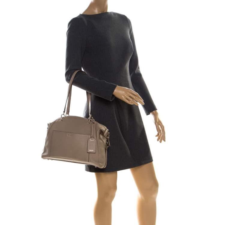 Pre Owned DKNY Beige Leather Zip Satchel