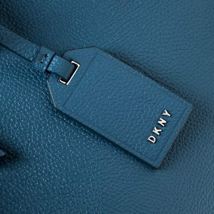 Pre Owned Dkny Blue Leather Double Zip Tote