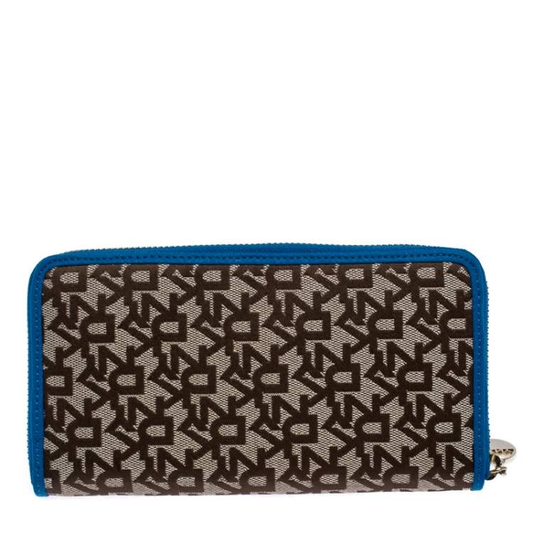 Pre Owned Dkny Beige/Blue Signature Canvas Zip Around Wallet