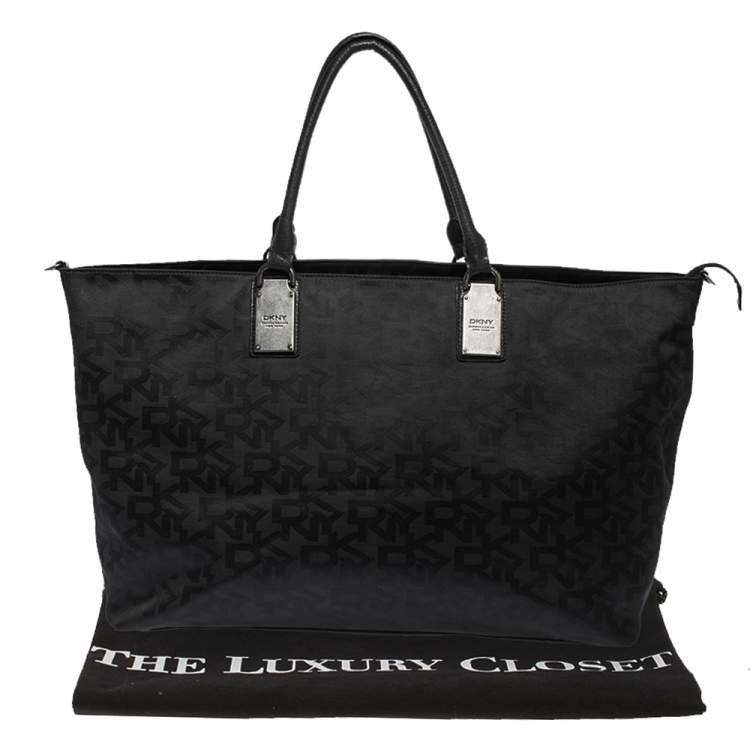 Pre Owned DKNY Black Signature Canvas Tote 
