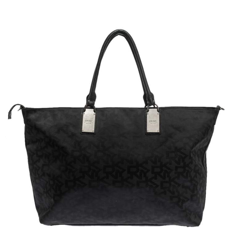 Pre Owned DKNY Black Signature Canvas Tote 