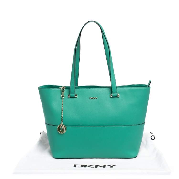 Pre Owned Dkny Green Leather Top Zip Tote