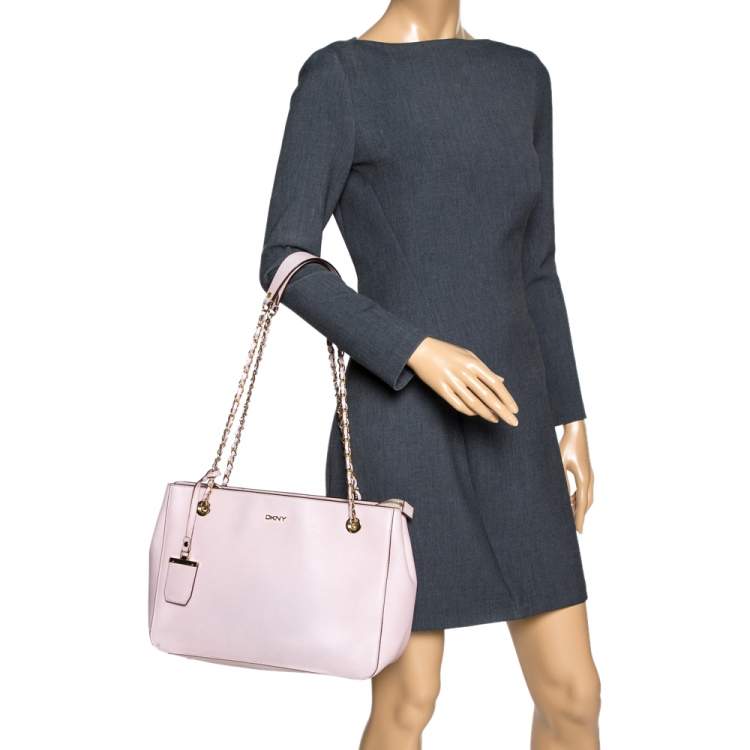 Pre Owned Dkny Pink Leather Bryant Park Chain Tote 