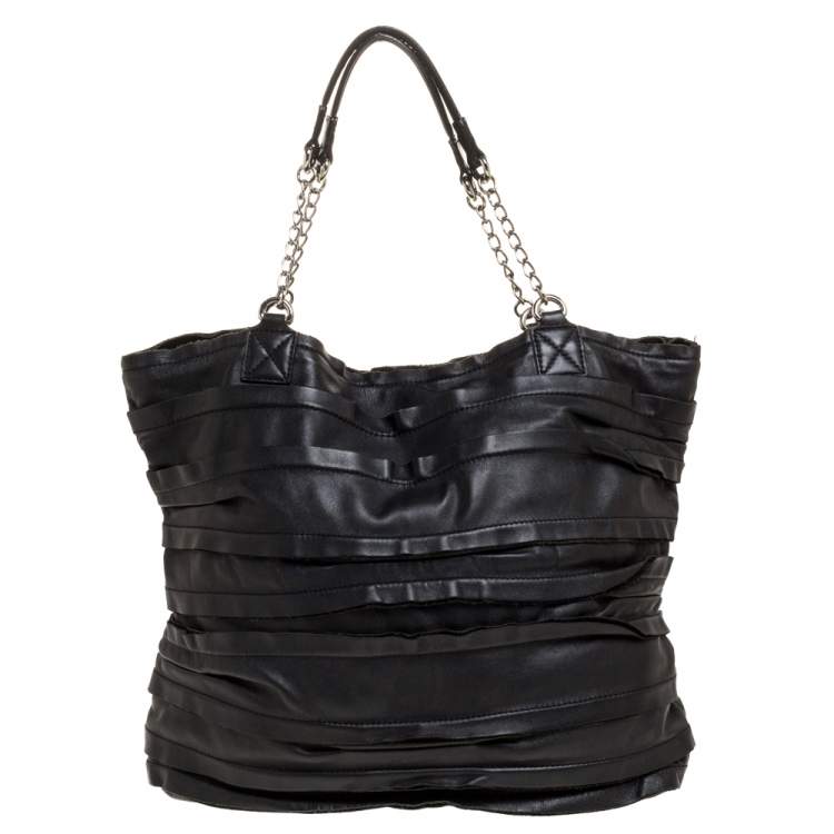 Pre Owned Dkny Black Ruffle Leather Chain Tote