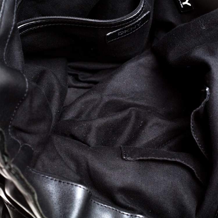 Pre Owned Dkny Black Ruffle Leather Chain Tote