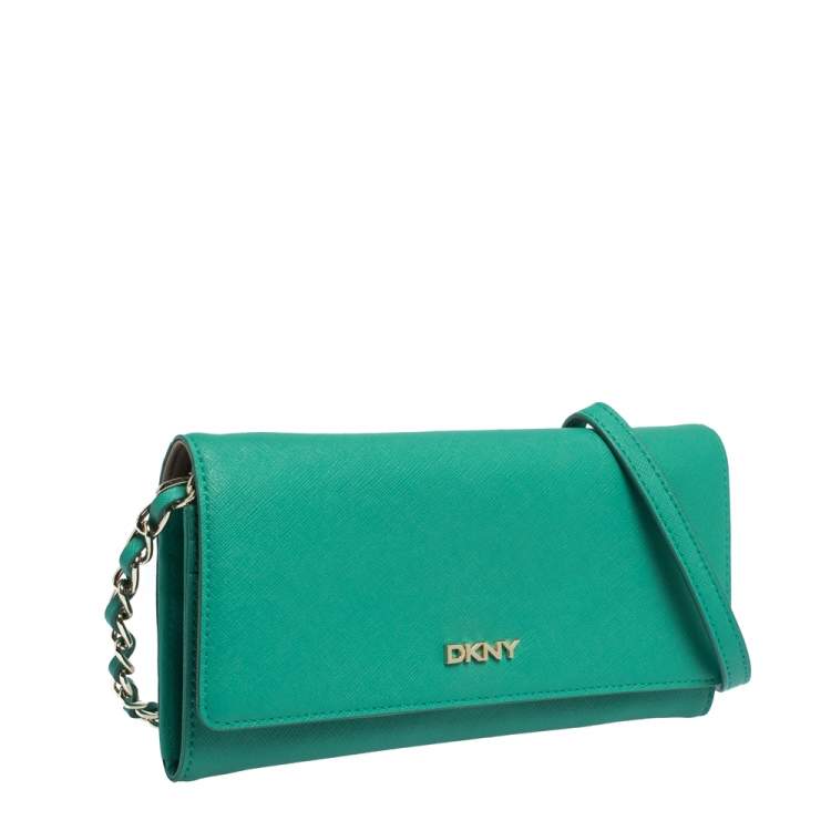Pre Owned Dkny Green Leather Flap Wallet on Chain 