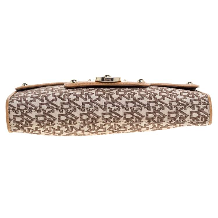 Pre Owned Dkny Beige/Tan Signature Canvas and Leather Shoulder Bag