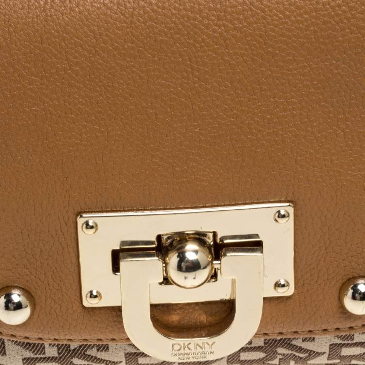 Pre Owned Dkny Beige/Tan Signature Canvas and Leather Shoulder Bag