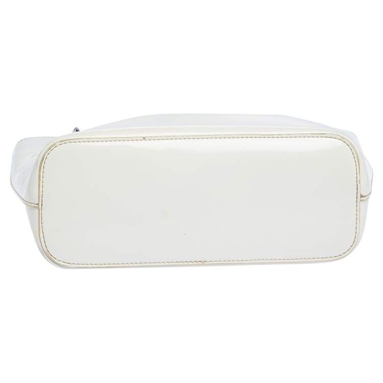 Pre Owned Dkny White Patent Leather Chain Tote