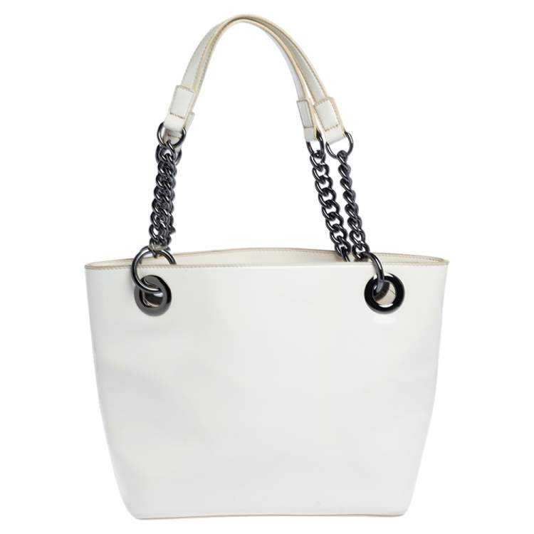 Pre Owned Dkny White Patent Leather Chain Tote