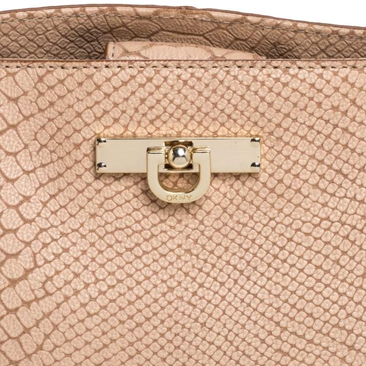 Pre Owned Dkny Peach Python Embossed Leather Chain Tote