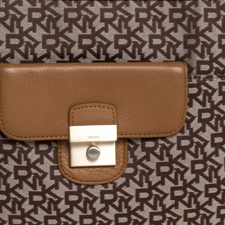 Pre Owned Dkny Beige/Tan Signature Canvas and Leather Tote
