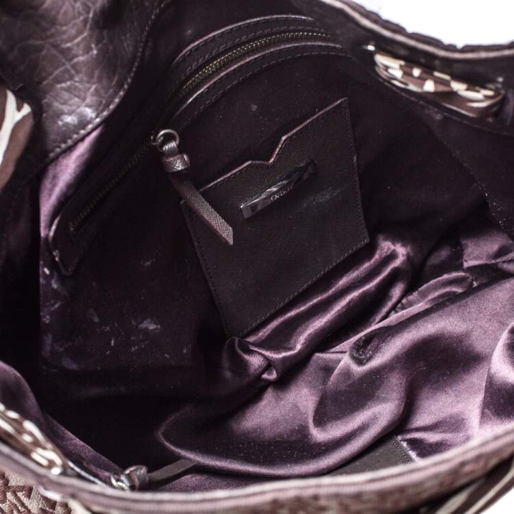 Pre Owned Dkny Brown Signature Canvas Scarf Hobo
