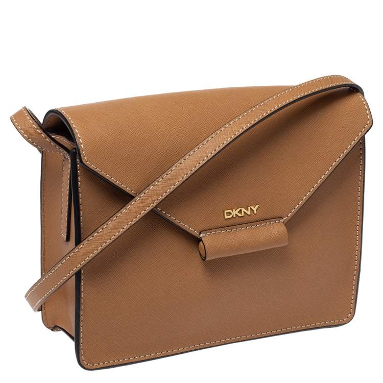 Pre Owned Dkny Tan Saffiano Leather Envelope Flap Shoulder Bag
